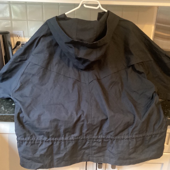 NIKE L Black hooded jacket.  Cotton. - Picture 2 of 4